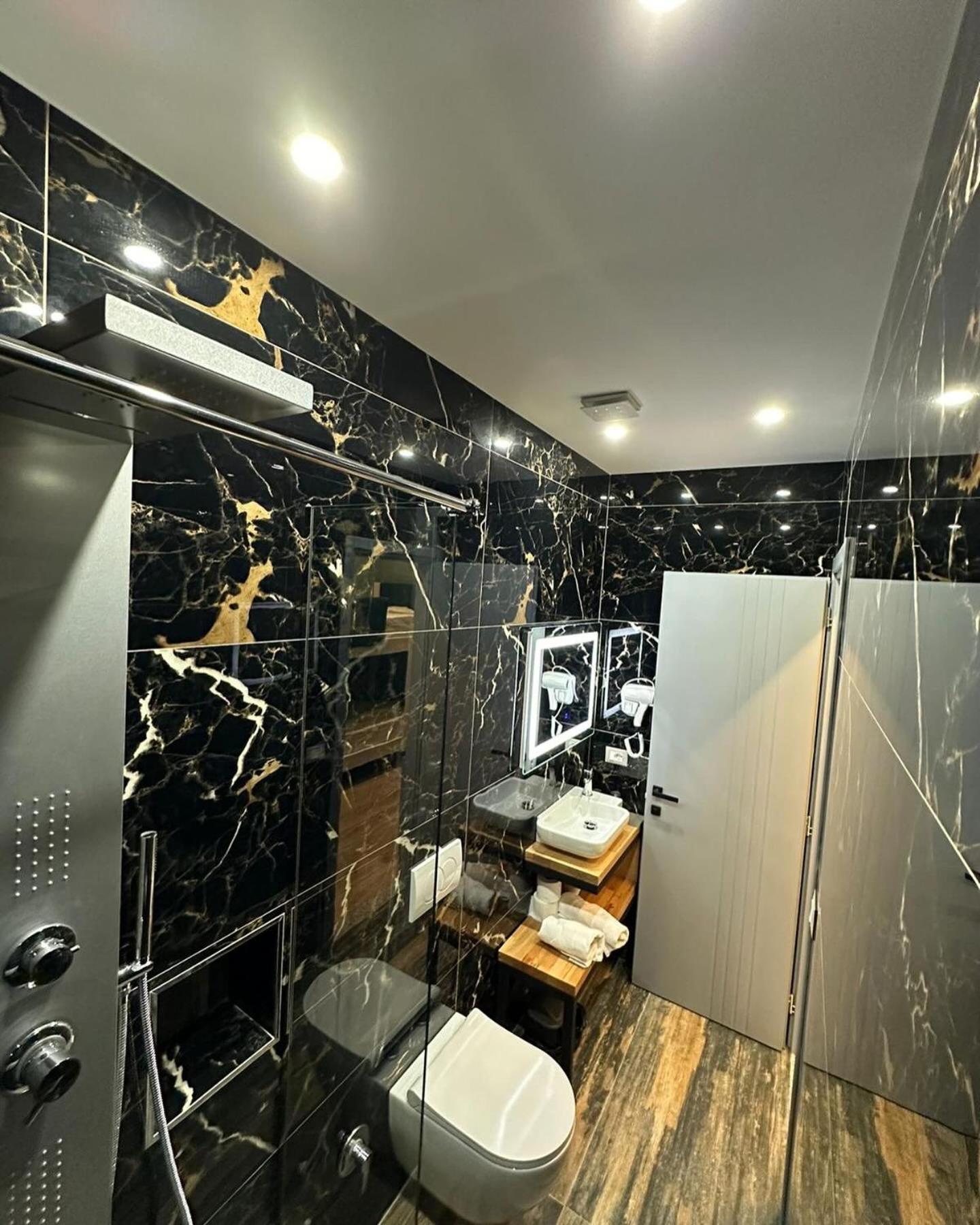 Hotel Europa Krujë Екстериор снимка