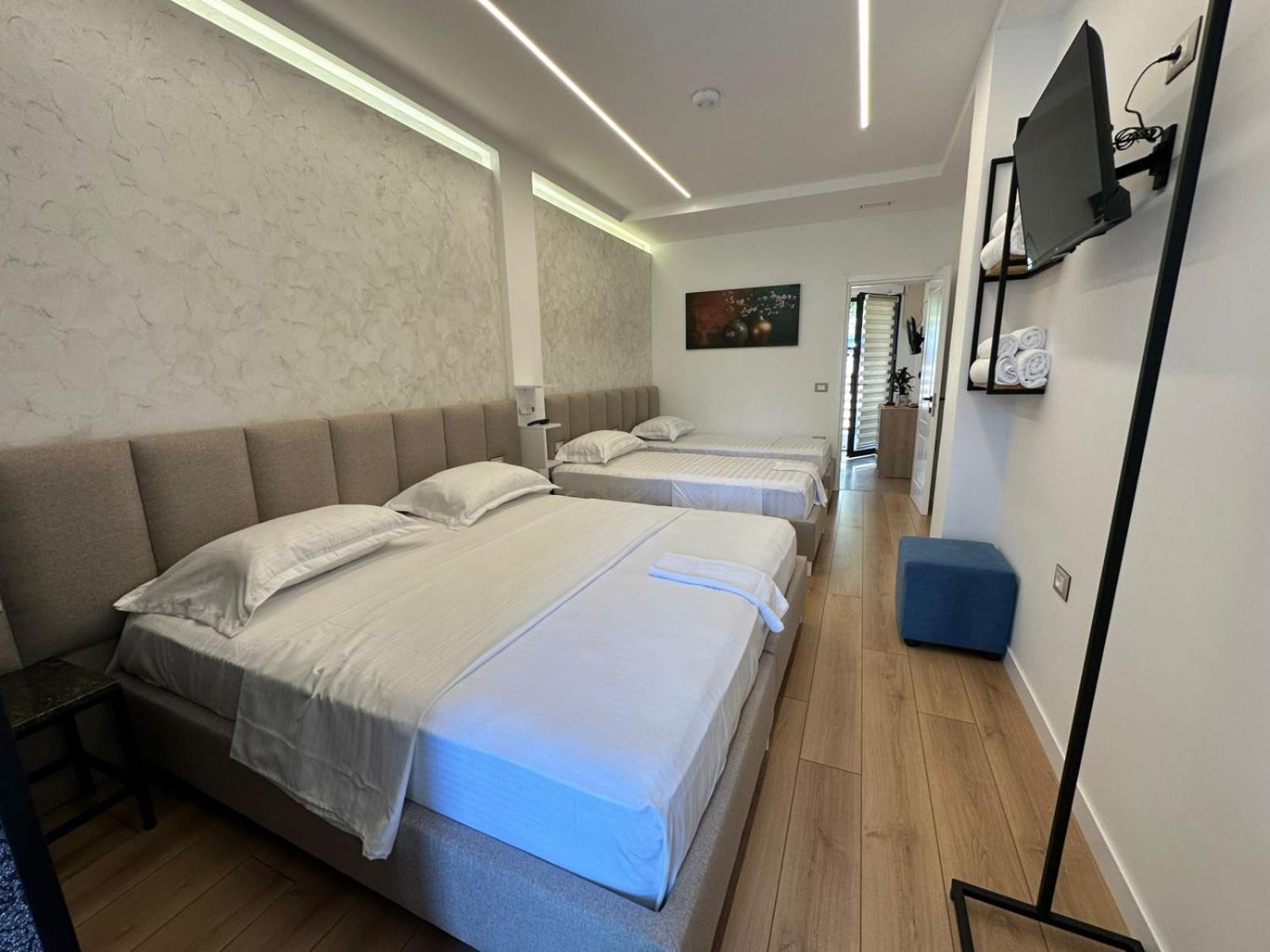Hotel Europa Krujë Екстериор снимка