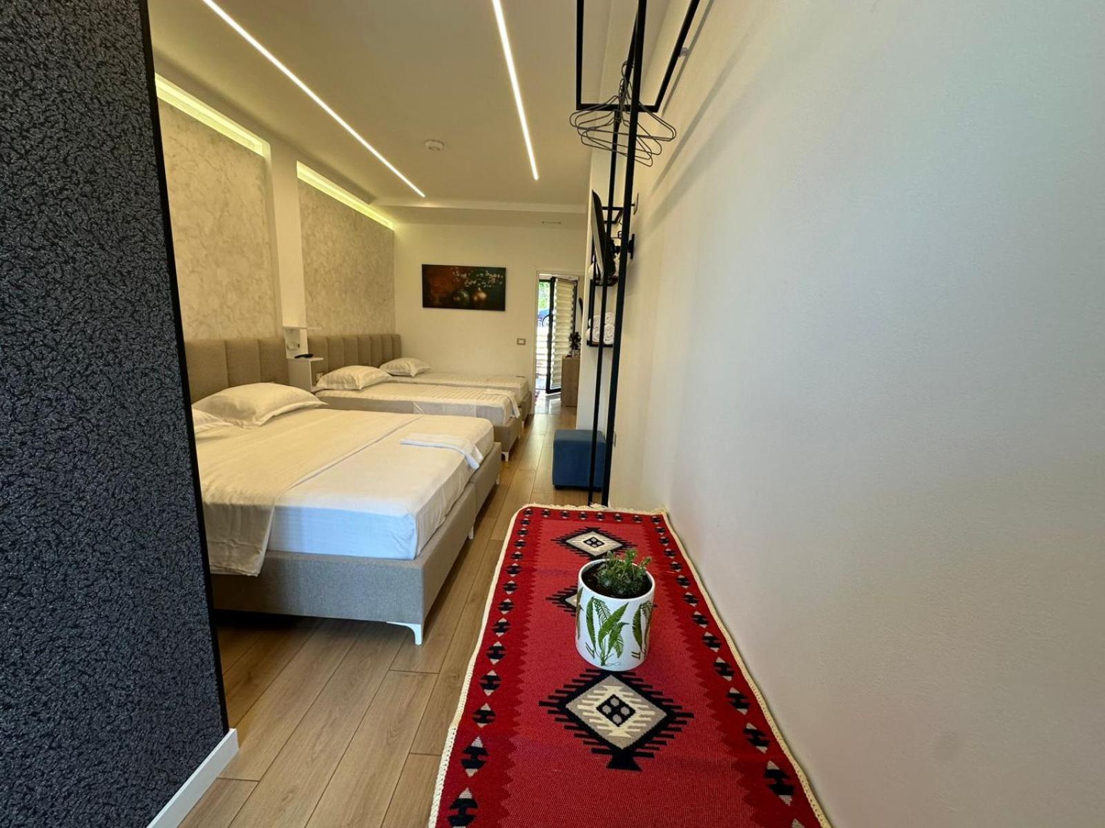 Hotel Europa Krujë Екстериор снимка